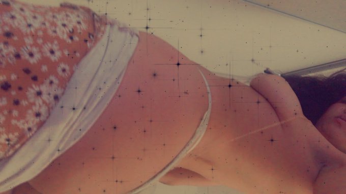 Yummy yummy I love the Nipple clamps, my new glass pink toy, and my new gorgeous collar😝❤️&zwj;🔥Thank You<a href="/tag/find"class="tags"><span>#find</span></a>