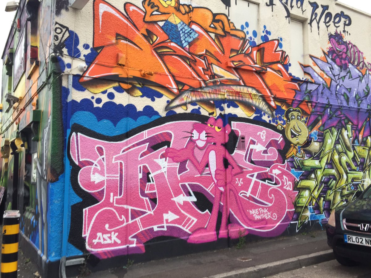 xBones235's tweet photo. Long day with the @RAWgallery crew great piece by @inkiegraffiti mint 👊😎 https://t.co/RgFyRVd5GV