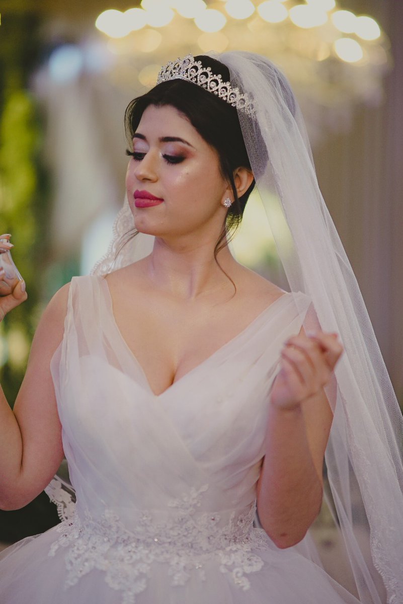Barbsmarques's tweet photo. Eu casei igual uma princesa, e foi mais lindo do que em todos os meus sonhos 👰❤️ https://t.co/edWmwPNQ4d