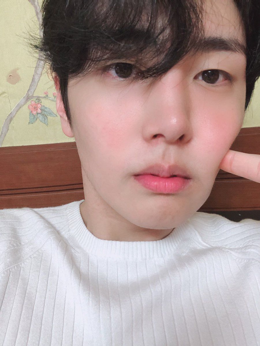 242 hour of Jaeyoon
[ #JAEYOON #재윤 #SF9 <a href="/SF9official/">SF9official</a>]