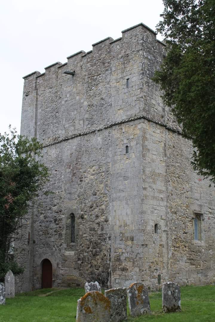 Brynwales's tweet image. Views from Shalfleet Church tower, open today as part of #Shalfleet village fete #IsleofWight