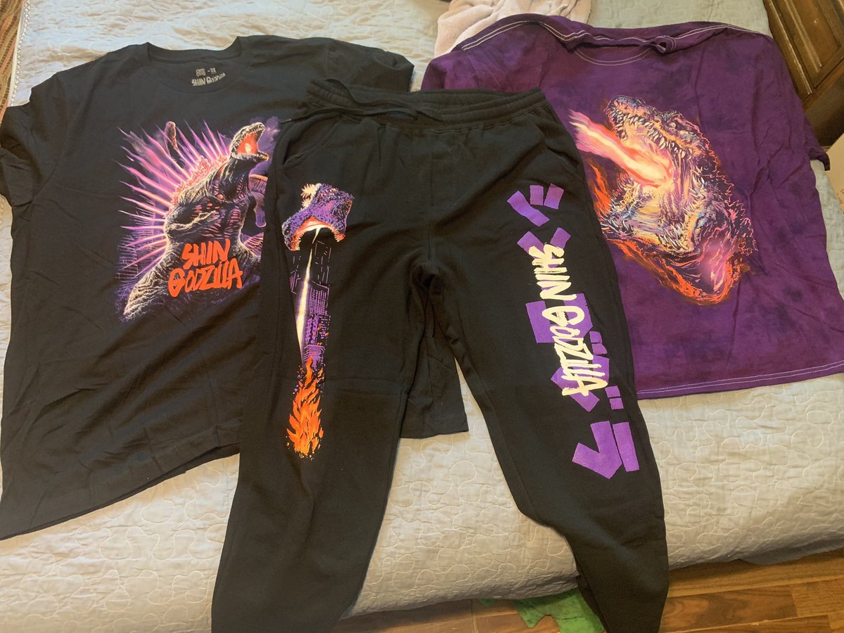 My <a href="/CAVITYCOLORS/">CAVITYCOLORS 🎃</a> Shin Godzilla order came in! Can’t wait to have every piece of this collection!