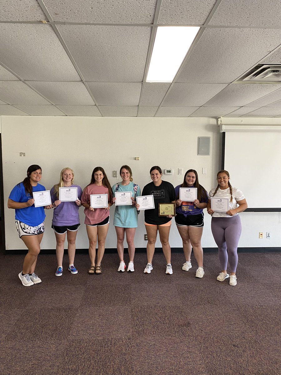 OKWUeagles_SB's tweet image. First team meeting and recognizing some award winners from last year!