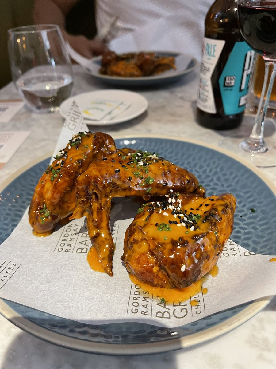 Beautiful lunch at Gordon Ramsay Bar & Grill Chelsea with an excellent wine menu too! @GordonRamsayGRR #highlyrecommend #bankholiday #lunchdate #restaurant https://t.co/bSaLg6hqyS