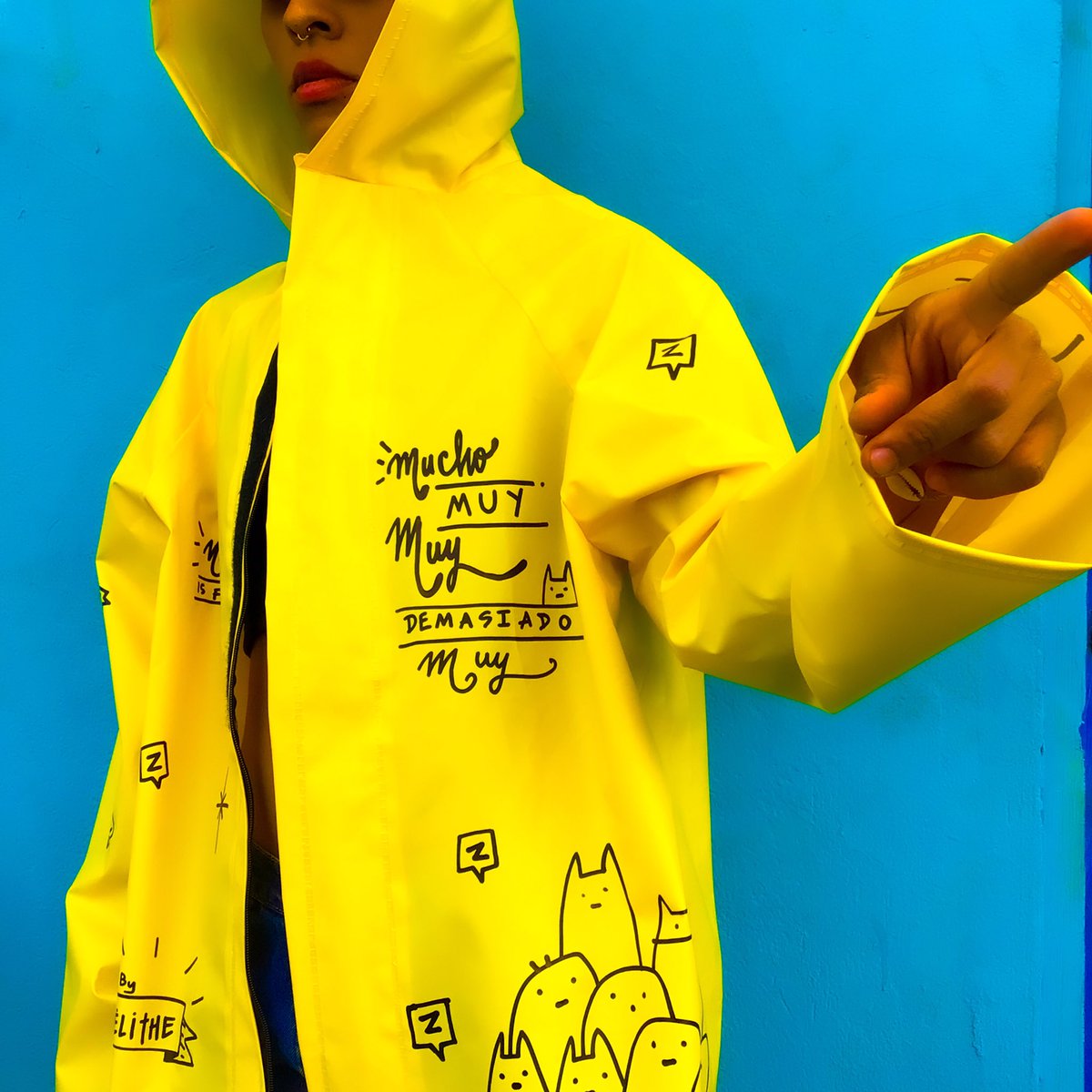 zatelithe's tweet photo. Estas chaquetas las dibujo yo y traen las letras de mis canciones. Están a la venta y llegan a cualquier parte de Colombia.
.
.
.
.
.
#chaquetas #chaquetasamarillas #zatelithe #darkjacket https://t.co/dCcx251xSx