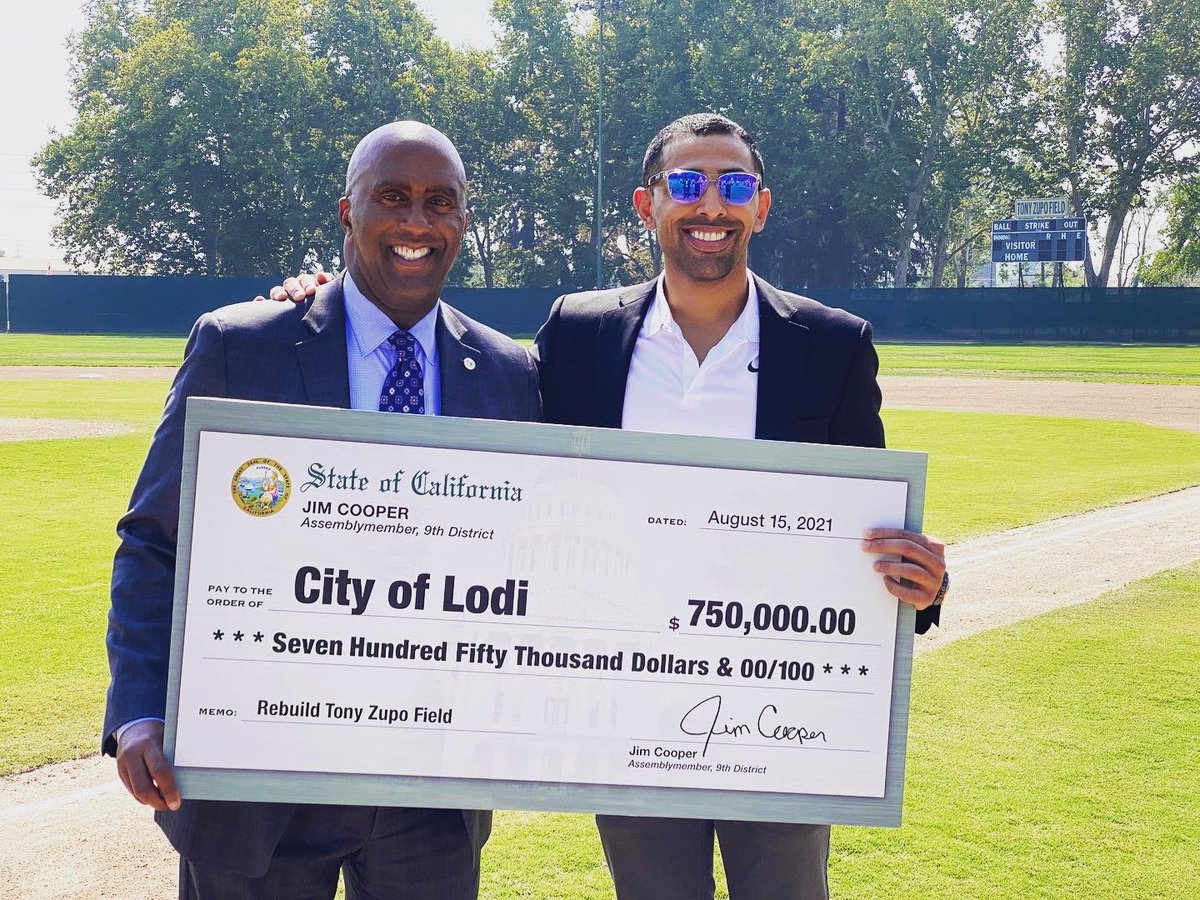 About 2 years ago, two arsonists set part of Zupo Field on fire. City insurance covered part of the cost but there was still an unmet need. Told Assemblymember Cooper about the issue and today he delivered a $750,000 check from the State to pay for the rest. Thx @asmjimcooper 🙌🏽