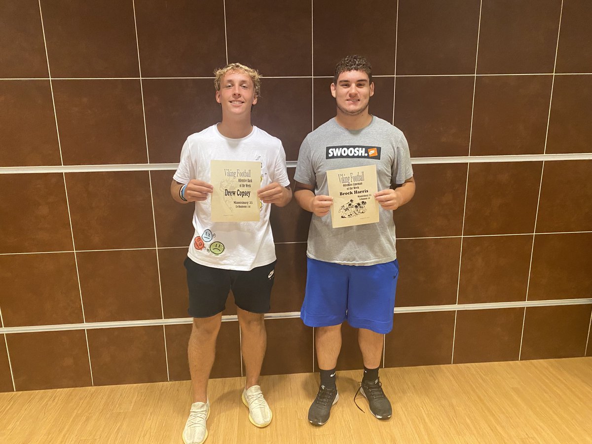 BurgFtball's tweet photo. Offensive players of the week from our week 2 victory over Lebanon

H-back- Drew Copsey
OG- Brock Harris https://t.co/fbTBFu9lTC