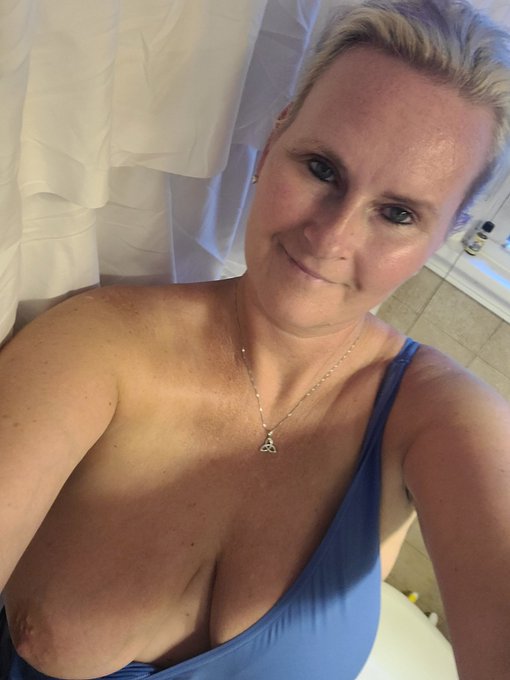 Shower time, any back washer's available? @Strangebirdstu1 https://t.co/V4nLnqsk9O<a class="tags" target="_blank" title="On Twitter" href="/?out=eyJ0eXAiOiJKV1QiLCJhbGciOiJIUzUxMiJ9.eyJpYXQiOjE3MjQzMjUzOTcsImlzcyI6InR3cG9ybnN0YXJzLmNvbSIsIm5iZiI6MTcyNDMyNTM5NywiZXhwIjoxNzU1ODYxMzk3LCJyZWRpcmVjdF91cmwiOiJodHRwczovL3R3aXR0ZXIuY29tL1N0cmFuZ2ViaXJkc3R1MSJ9.05XEkq7WHbpz5IMvtnrf-H5levoGxkxFDPFCQwyDZbY9WWuPZ66n9XyVVqh4di0JVv_ZmPWnS-lSCAbp7LlCIA">@Strangebirdstu1</a><a href="/tag/mvsales"class="tags"><span>#mvsales</span></a>