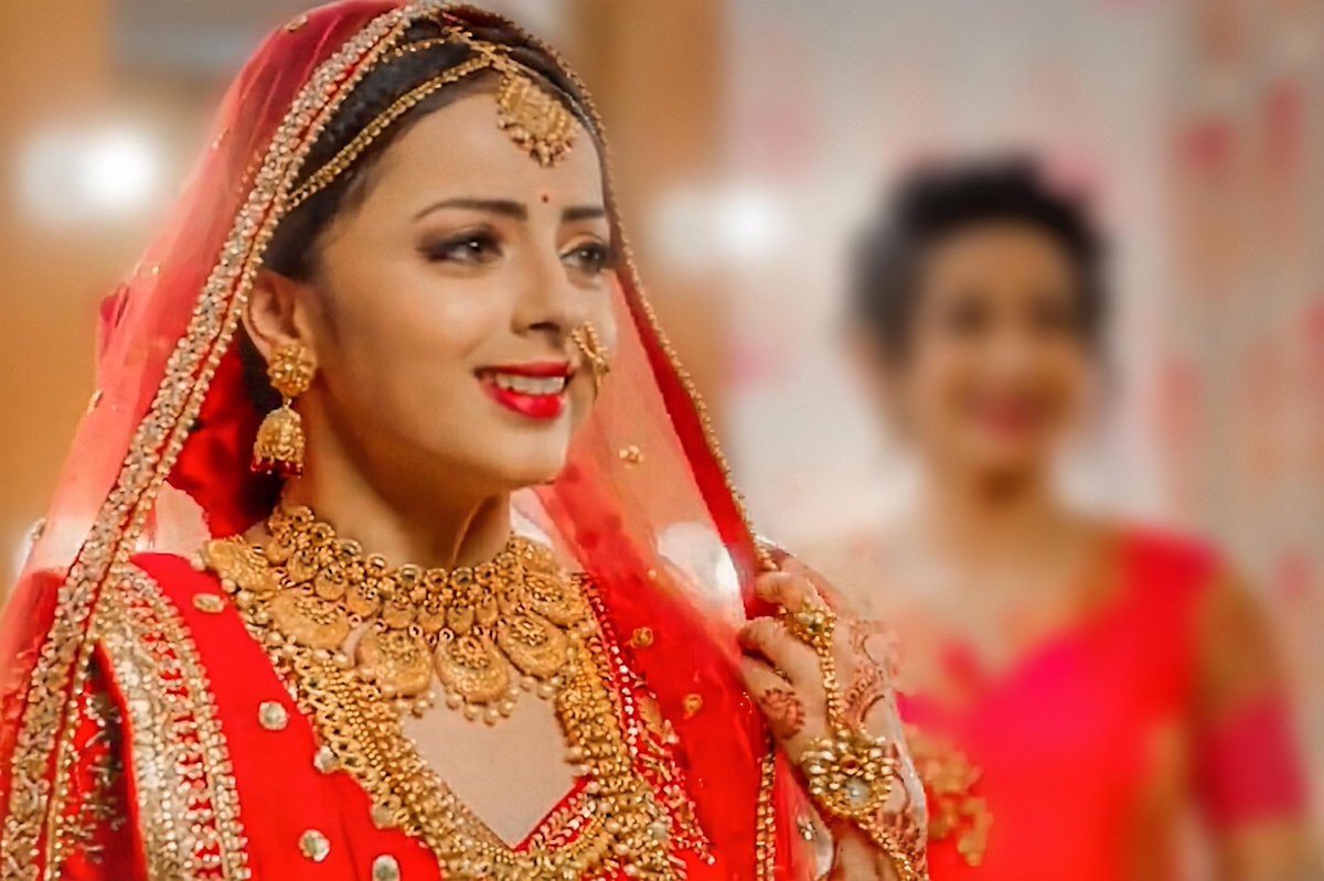 #ShrenuParikh will be one of the most beautiful bride! ✨

#GendaAgarwal #GharEkMandir