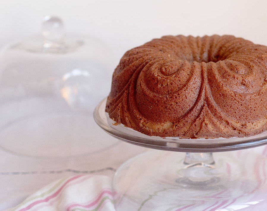 CocinaPopular's tweet photo. RT @Bea_Mandarinas Como preparar un bundt cake de manzana y canela https://t.co/069HWsx4wF https://t.co/dur8P9TIxx