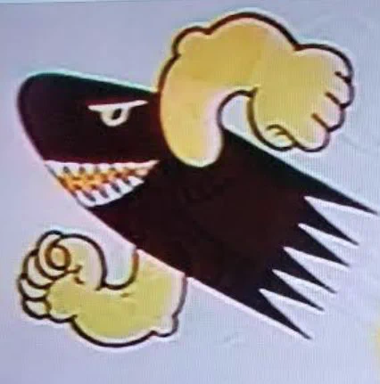 @KAZYBIINKAI TVジョッキーとウィークエンダーのマークは株式会社アイドマというデザイン会社が製作したものですね。（現存する会社であるか否かは不明）
TVジョッキーの後継番組スーパージョッキーの初代マークも同社が手掛けていました。 