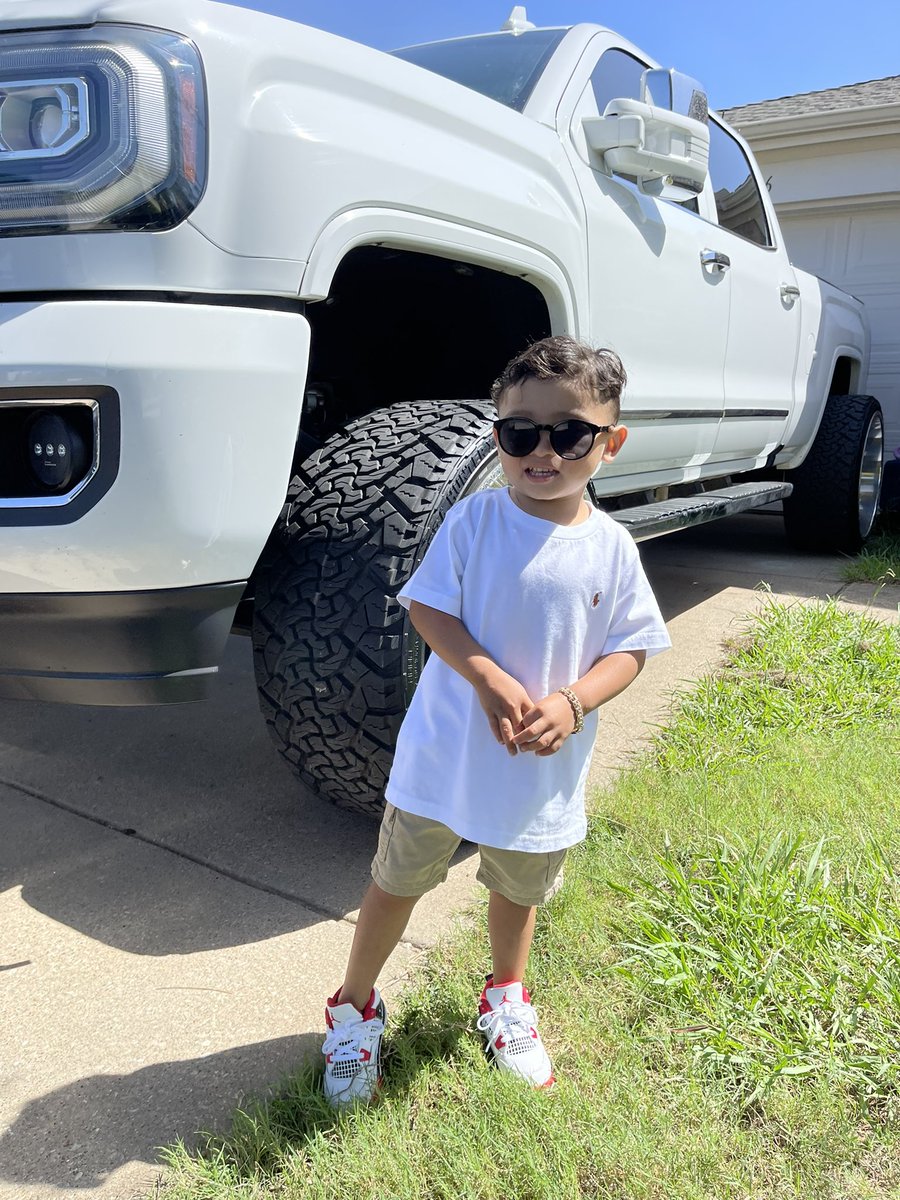 Hide your daughters 😜