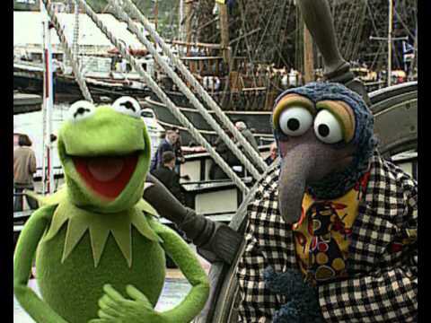 greenblueduootd's tweet photo. today’s final blue/green duo is kermit the frog and gonzo the great! https://t.co/1pv0TRa7vF