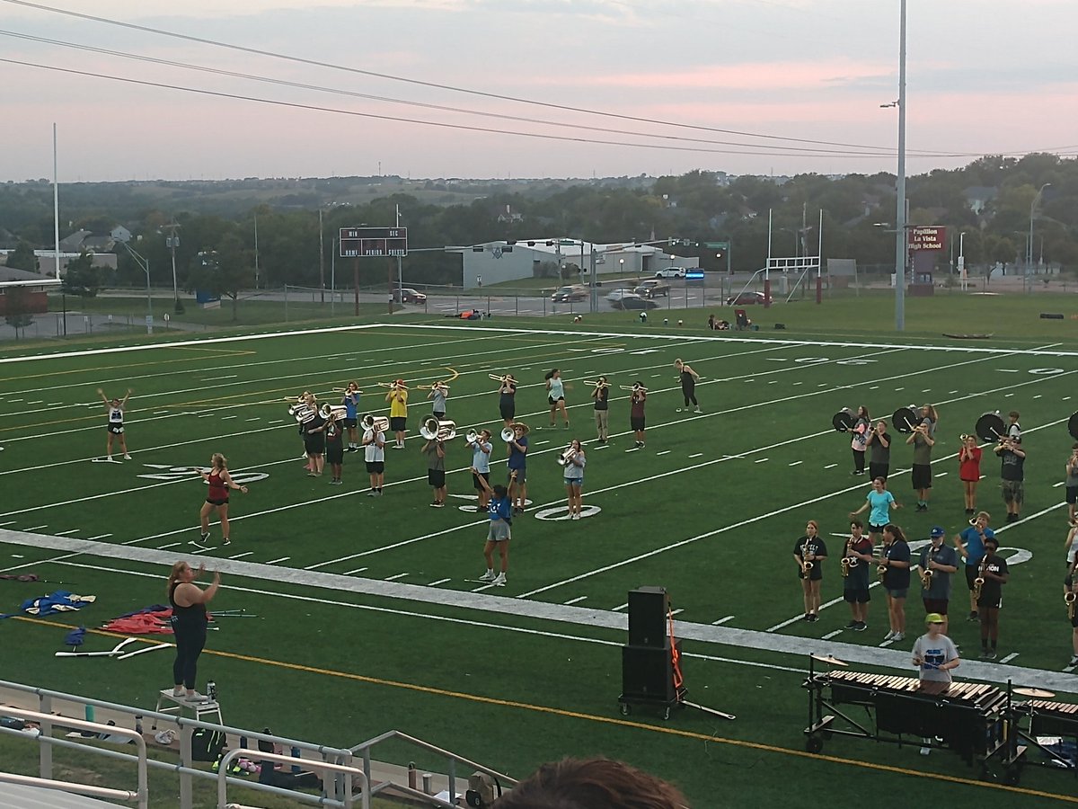 Under the lights including all of bass line!