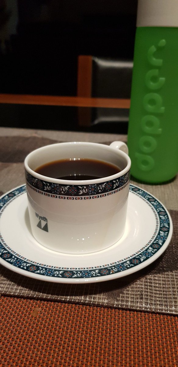 misdut16's tweet photo. My 27th years old tea cup #wyeth #promil #hankook #shevanska #teacup #teacuplover https://t.co/9HFoNt9l2o