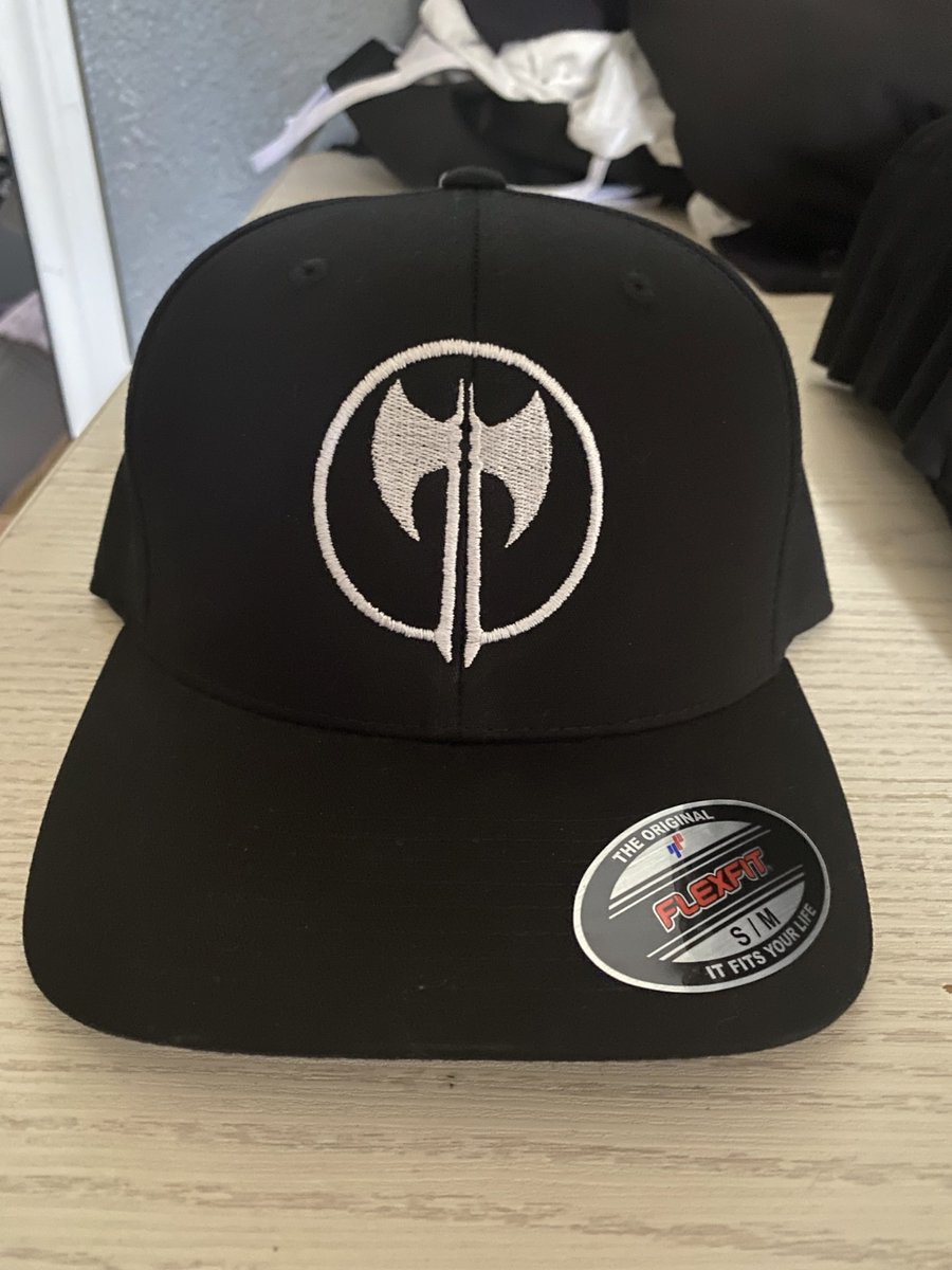 mastivofficial's tweet photo. #mastiv #merch #rockstarbar https://t.co/vdzJaL6xwm