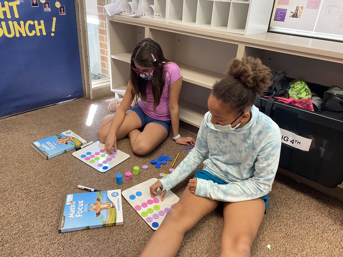 MrsChangGrove's tweet photo. 4th grdrs transition from base ten blocks to using place value chips for the first time to read &amp; write 5- &amp; 6-digit numbers in standard, word, &amp; expanded form with partners! #MathInFocus #PlaceValue #math @GroveAve220 https://t.co/szfnq6O7d0