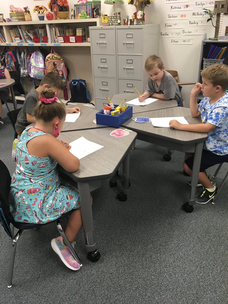 Darla Helms tweet media