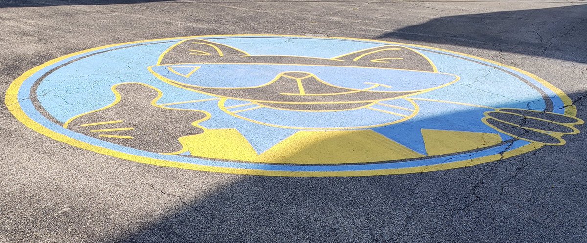 mccombwilliams's tweet photo. It’s been an amazing feeling beginning the new school year in person despite still being in a pandemic. Our enhanced normalcy! #weadapt #positivemindset @PCLRobinson @OakPark97 #whittier97 #oakpark97 Let’s go WILDCATS! https://t.co/jMjFcpnEhI