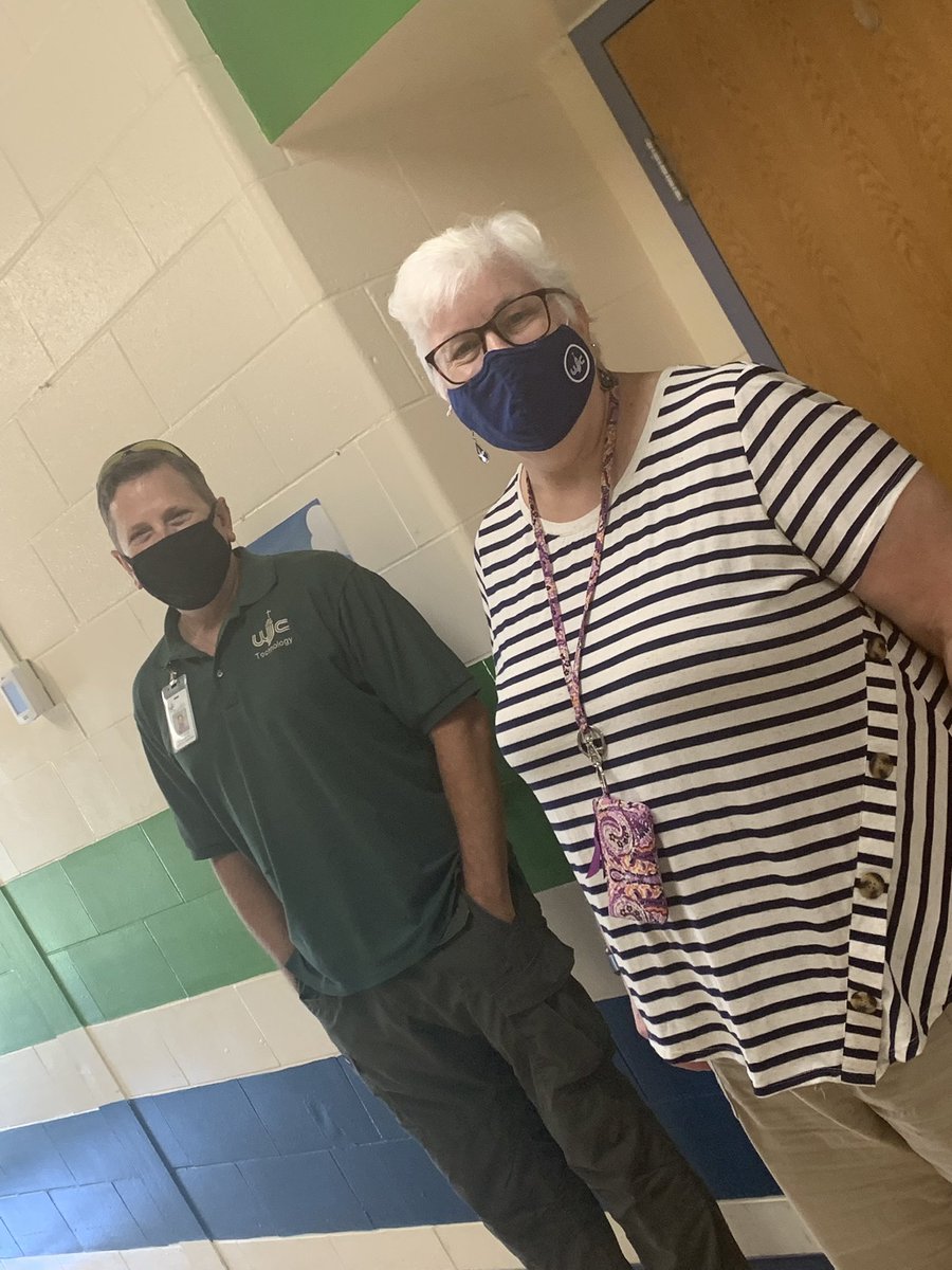 LLES_WJCC's tweet photo. #WJCCFirstDay #WeAreWJCC #allinforallourkids ππ§π https://t.co/Bbih6SK0m4