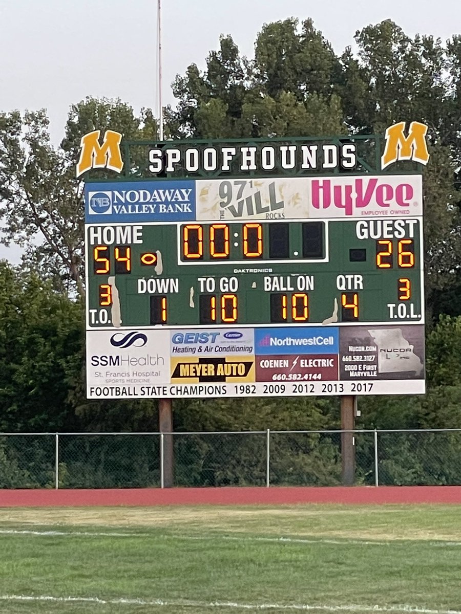 SpoofhoundFoot1's tweet photo. Heck of a win by our freshmen over Lafayette’s C Team.  Proud of you guys, way to start your season. https://t.co/1rDAPjaYtR