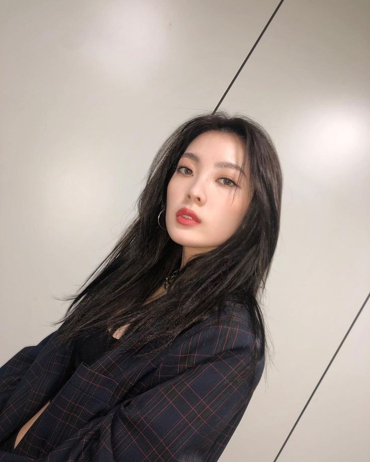 — #lucy #루시 #wekimeki #위키미키