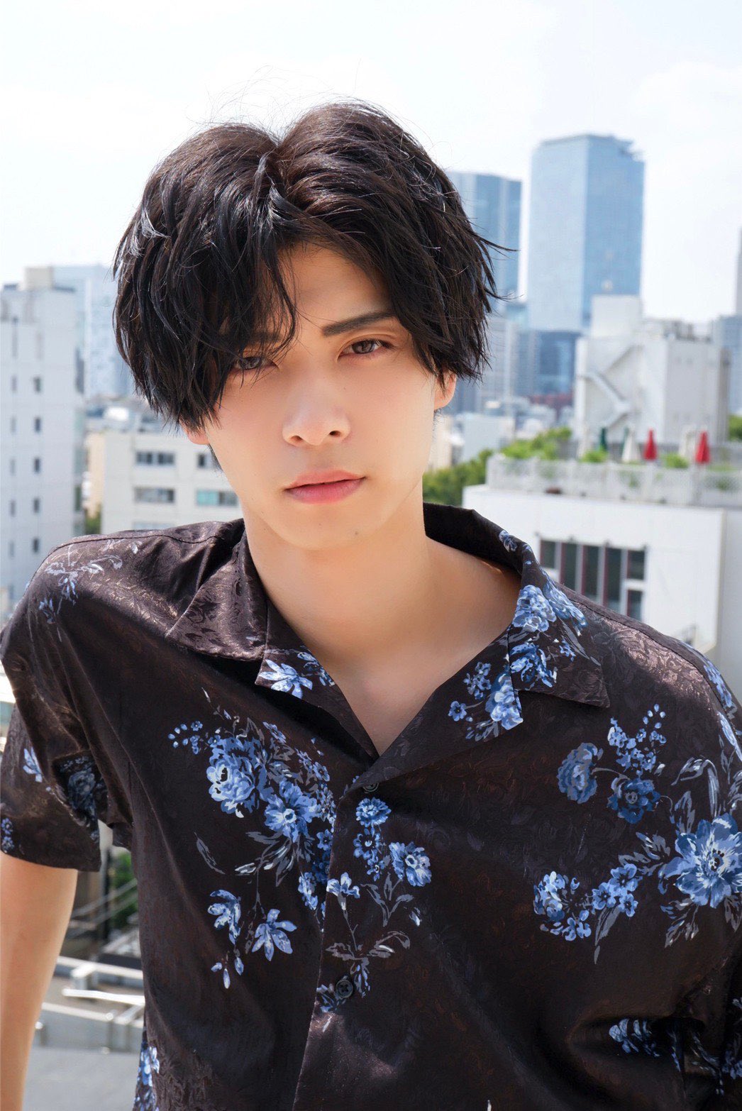 川崎一哉 原宿 美容師 カットモデル募集 Twitter限定 メンズ カット Amp パーマをさせて頂ける方を募集しております 料金は材料費のみの 3000 1日1名様限定とさせていただいております 場所 原宿 時間 平日 00 土日 19 00 ご興味のある方