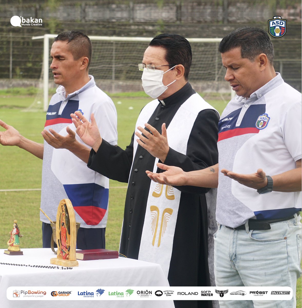 CDASantoDomingo's tweet photo. Si te rindes hoy, de nada sirvió el esfuerzo que hiciste ayer, #VamosGuerreros sin bajar los brazos, que de la mano del señor todo objetivo es posible. ⚔🛡💪
👉Gracias al apoyo del Padre #JorgeApolo 🙏 y de la familia #OjedaRentaCar 🚗
.
#PipBowling #GarageGroup #latinaseguros https://t.co/3YtCVpPwQO
