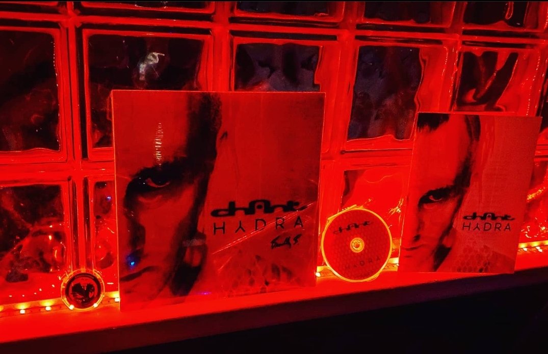 sneakernetmusic's tweet photo. You wake/from dreaming/Your conscience/Screaming
@ChantProject #HYDRA has arrived
#industrialmusic #presidentgod https://t.co/E5SgUo0SO2
