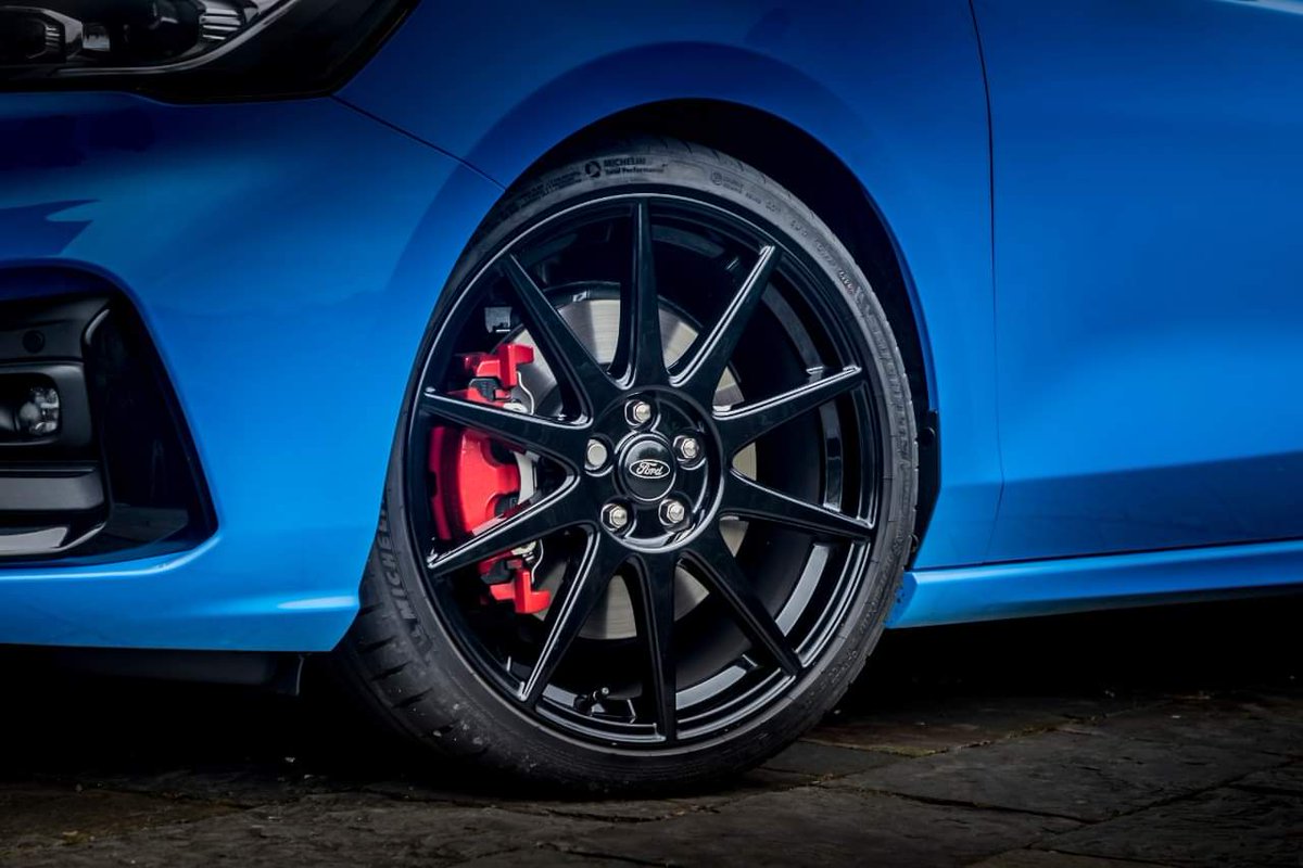 AutosyMas's tweet photo. ¿Ya te enteraste?

Así es el nuevo Ford Focus ST Edition, échale un vistazo en
https://t.co/QXnNcV9R6W
@FordMX #FocusSTEdition #Audiomvservice https://t.co/ohgL0jdshO