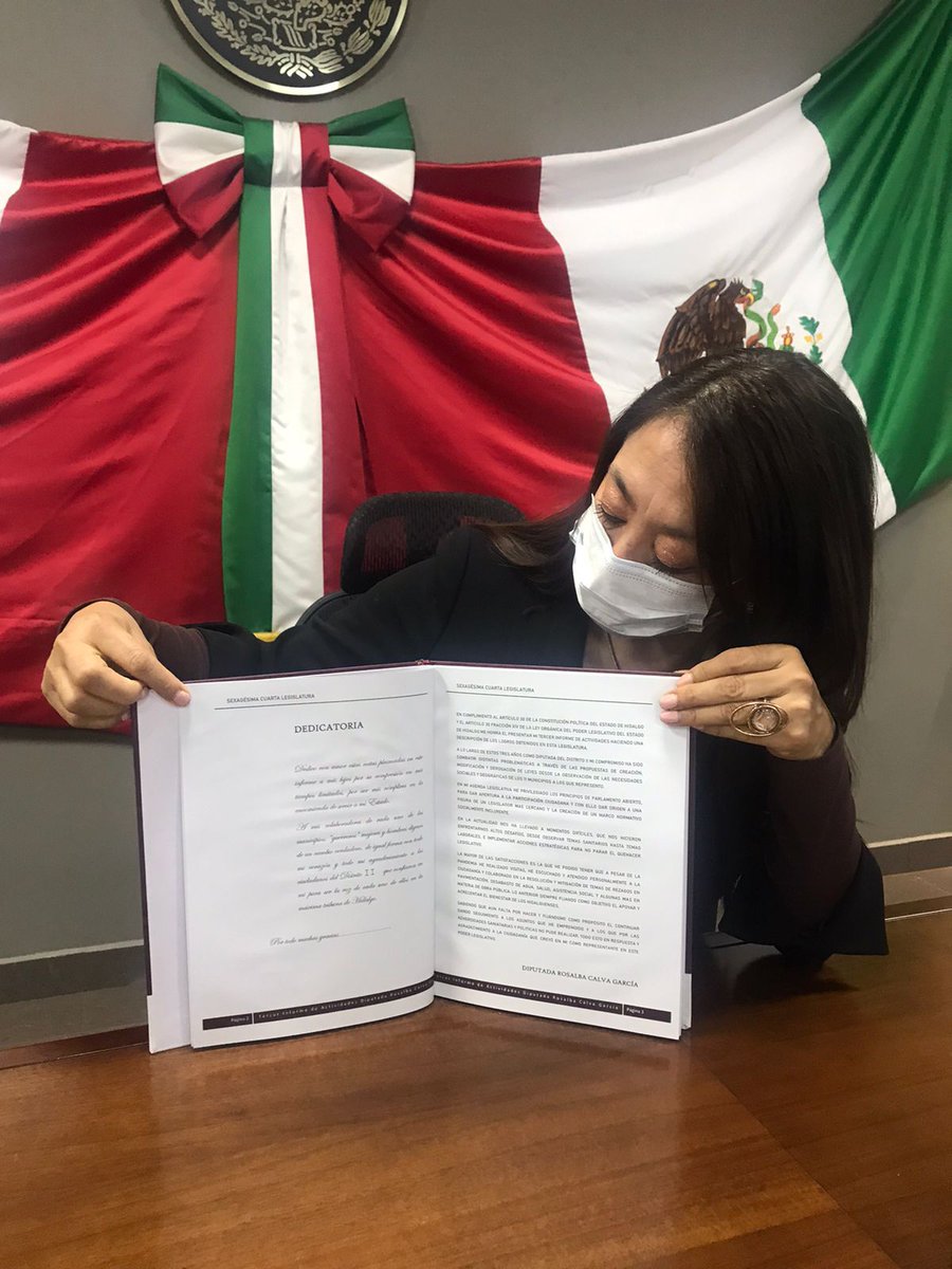 Hoy hice entrega de mi tercer informe de actividades al presidente de la Diputación Permanente.Estoy muy contenta del trabajo que realice durante estos tres años de la #LXIVLegislatura agradezco a mi familia y a la ciudadanía por trabajar de la mano.