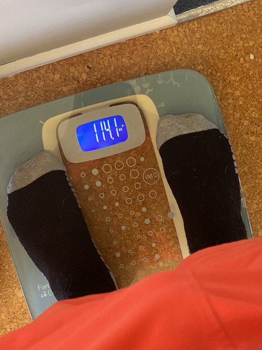 Growing, growing, growing 😈🤤💪🏽 sub to my Onlyfans if you wanna support extra growth and my goal of 150kg<a href="/tag/lensa"class="tags"><span>#lensa</span></a>