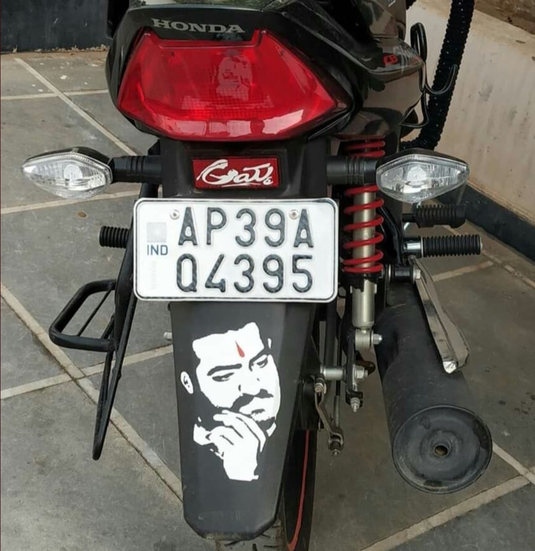 NTRFansHDP's tweet photo. Mass God 🤘🔥 @tarak9999 #ManOfMassesNTR https://t.co/5fhgOzgvod