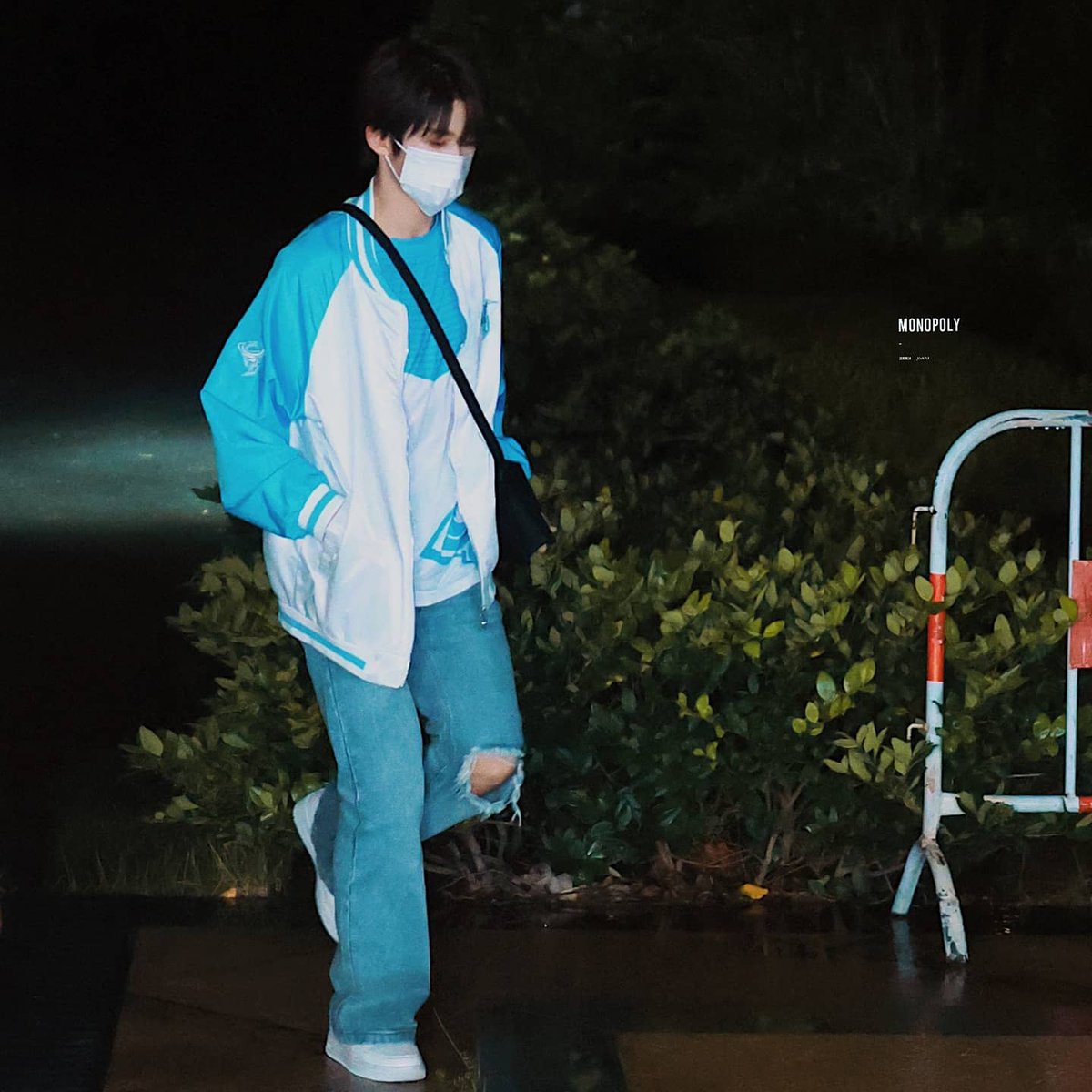 liuyu_updates's tweet image. Liuyu end work🐟💙
♡ 31 | 08 | 2021 ♡
© 微博『MONOPOLY0824_刘宇』
❄️ Follow @liuyu_updates for more updates❄️
#liuyu #into1 #刘宇 #chuang2021 #CHUANG2021final