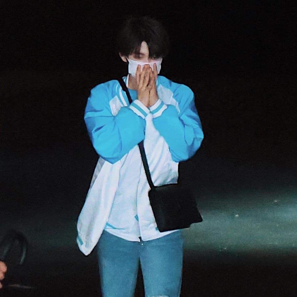 liuyu_updates's tweet image. Liuyu end work🐟💙
♡ 31 | 08 | 2021 ♡
© 微博『MONOPOLY0824_刘宇』
❄️ Follow @liuyu_updates for more updates❄️
#liuyu #into1 #刘宇 #chuang2021 #CHUANG2021final