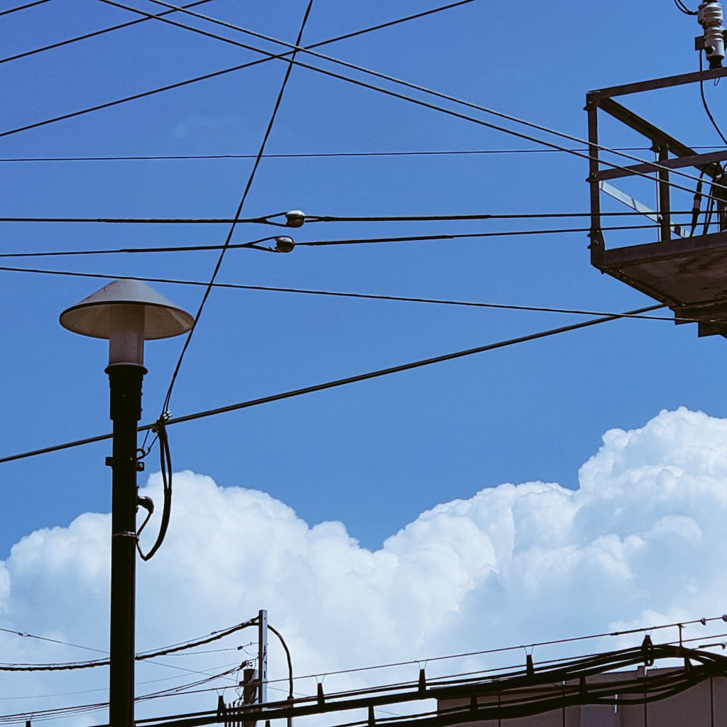 ami__754's tweet photo. 8/31②【セミファイナル審査対象】
こちら！8月最後の福岡の空です️️️⛅️
めっちゃ絵に書いたような空〜
今日もとても暑いですが、午後も頑張りましょう🔥
#マイステ #ミクチャ #ミクチャRT拡散希望 #空が好き #空は繋がってます #福岡 #絵描きさんと繋がりたい #RT数が審査対象になっています https://t.co/1rpcsitdKt