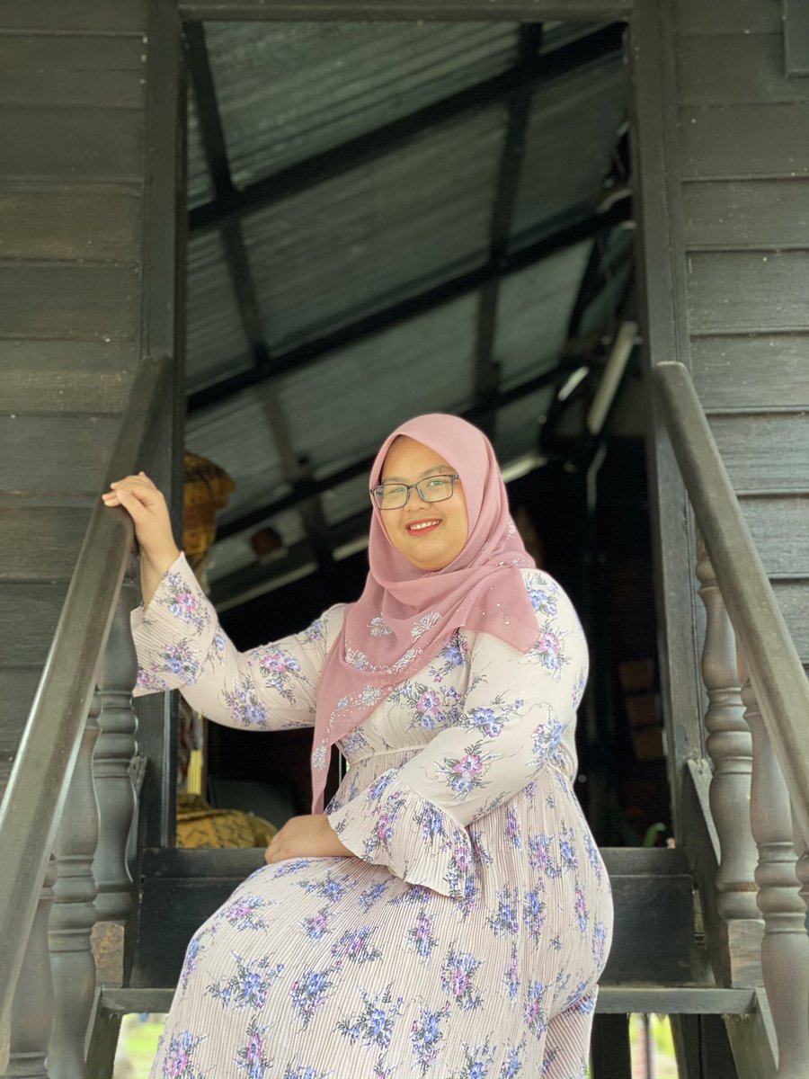 cik_frhltf's tweet photo. @TwtJodohMY #Onefor @TwtJodohMY bismillahirahmanirrahim.. kalau ada yg bermint nak kenal hit my dm.. i’ll reply insyaAllah.. the name’s given is Farah and i am 28 https://t.co/CsihaV1p3J