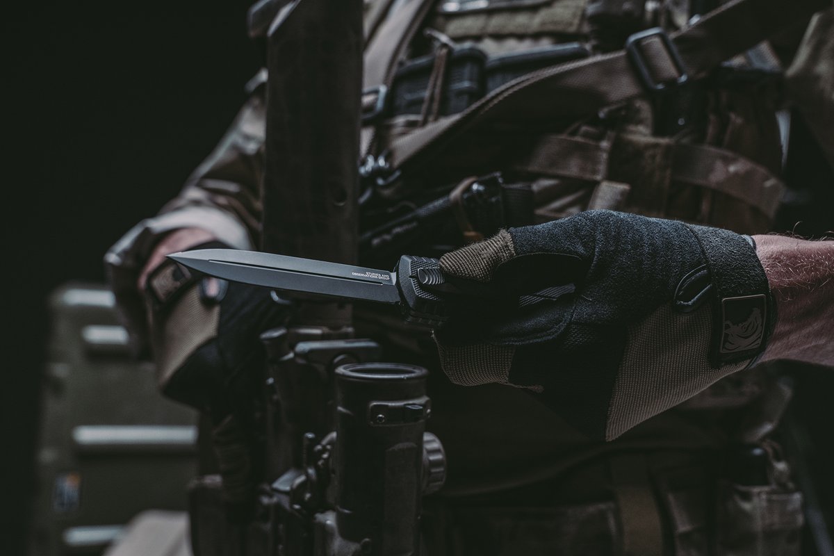 We just got a small batch of these USA Made Pentagon OTF blades in! They keep going fast! 
sogknives.com/pentagon-otf-b…