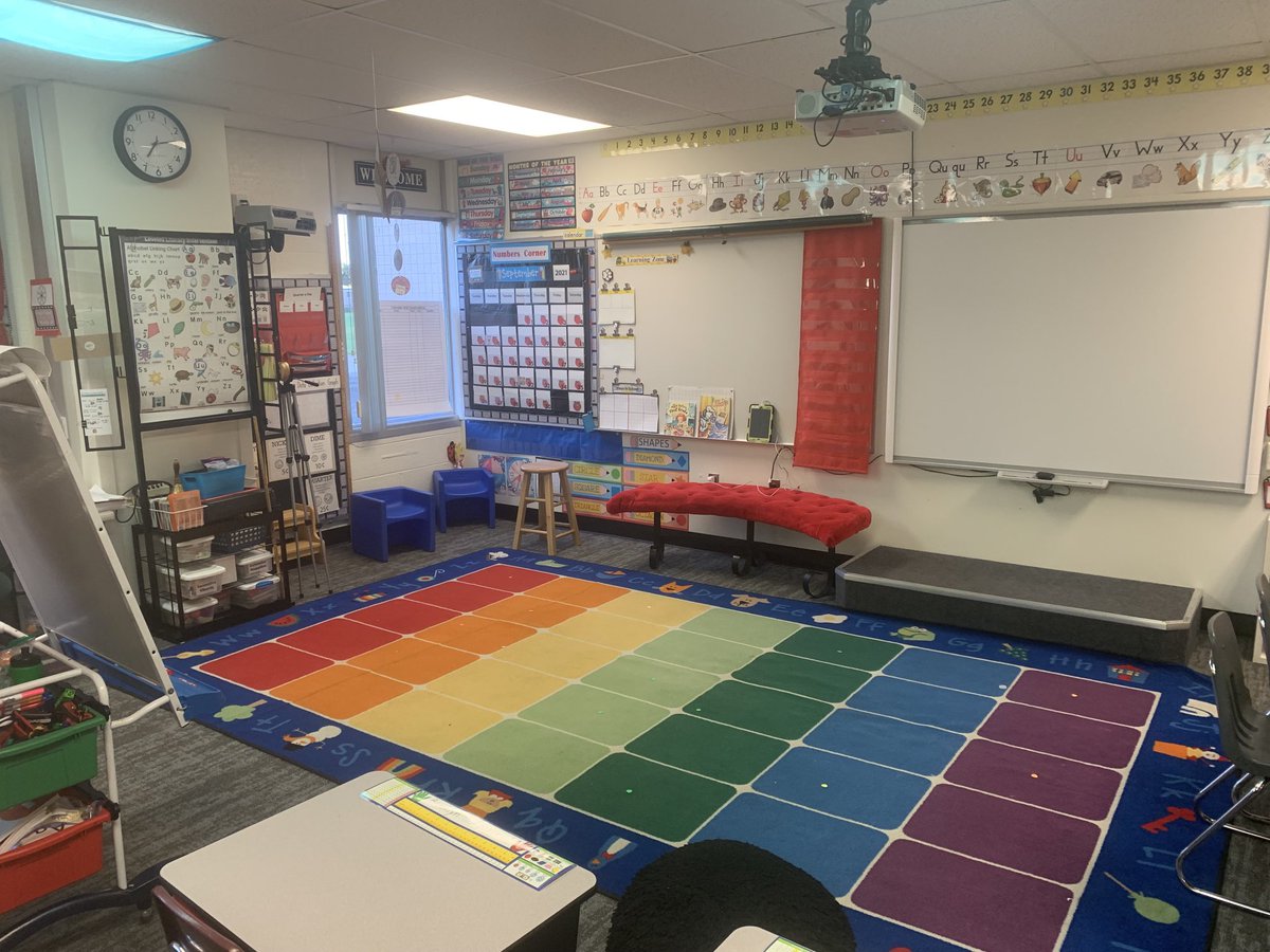 Ready, set, go!!  Excited about the start of the 2021-2022 school year. Looking forward to meeting our first grade Superhero Superstars! ⭐️⁦⁦<a href="/SimondSuperstar/">Simonds Superstars |The Lamphere Schools</a>⁩ #wearelamphere 💙