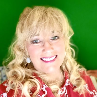 REsocialBEE's tweet photo. #NewProfilePic https://t.co/9hp3P9LOL0