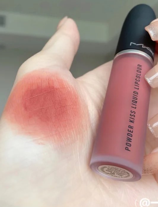 Lypsyy's tweet photo. Mac powder kiss lipstick
#mullitover พร้อมส่งค่า✨🧤
รอลนี้ราคาดีมากกกขายดีตลอดสีนี้
890฿ ส่งฟรี https://t.co/7zaeODNHFa