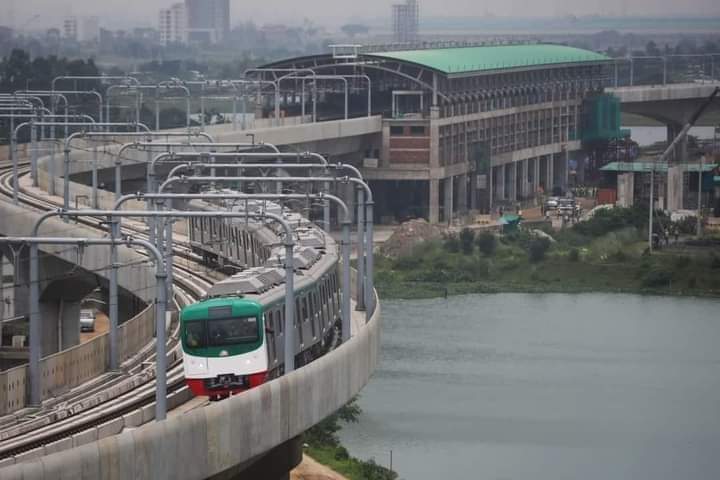 MahbubAbir7's tweet photo. It is always amazing to see such progress of the country. 

Congratulations Dhaka, Congratulations Bangladesh! 

Dhaka Metro Rail ❤️ https://t.co/Dq0kYsfIX5