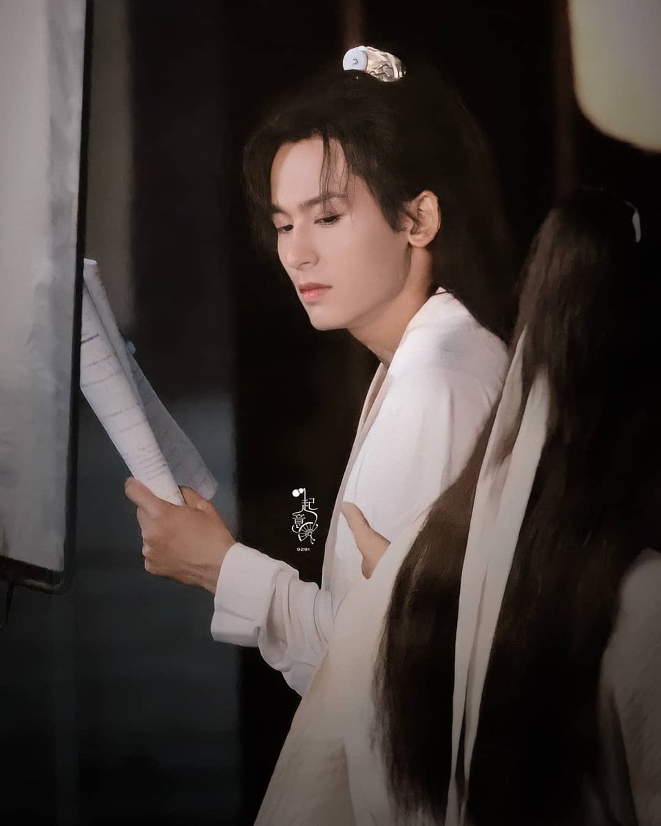 cosmicxing's tweet photo. beauty and grace 💫 https://t.co/ZWNQfsJdn5