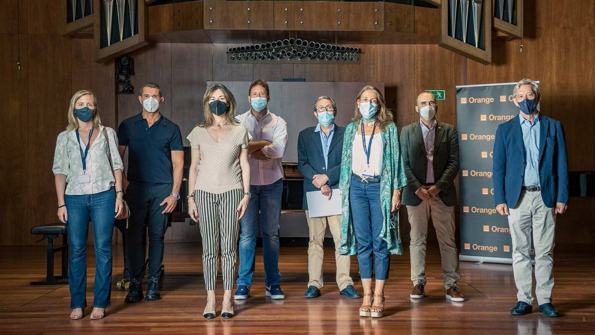 Descubre a los ganadores de los #PremiosSolidariosOrange 2021:
📌Cambio climático♻️🌲: <a href="/ACNURspain/">ACNUR España</a>. 
📌Inclusión Digital👩‍💻: <a href="/donadoo_es/">Donadoo</a>.
📌Uso responsable de la Tecnología📲: <a href="/AldeasEspana/">Aldeas Infantiles ES</a>. 
solidarios.orange.es/acnur-donadoo-…