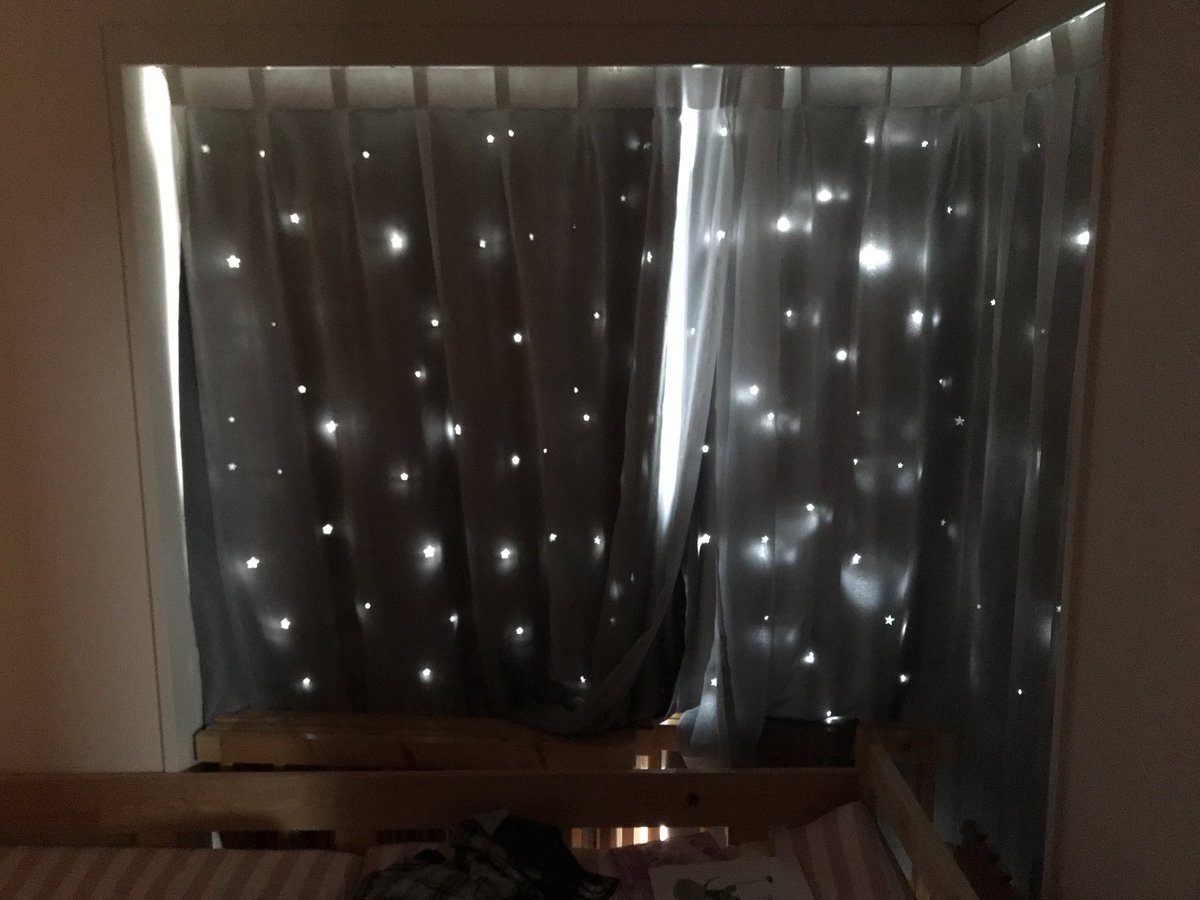 ট ইট র 馬渕 賀生 子供の寝室のカーテンを取り替えたら部屋がプラネタリウムみたいになった