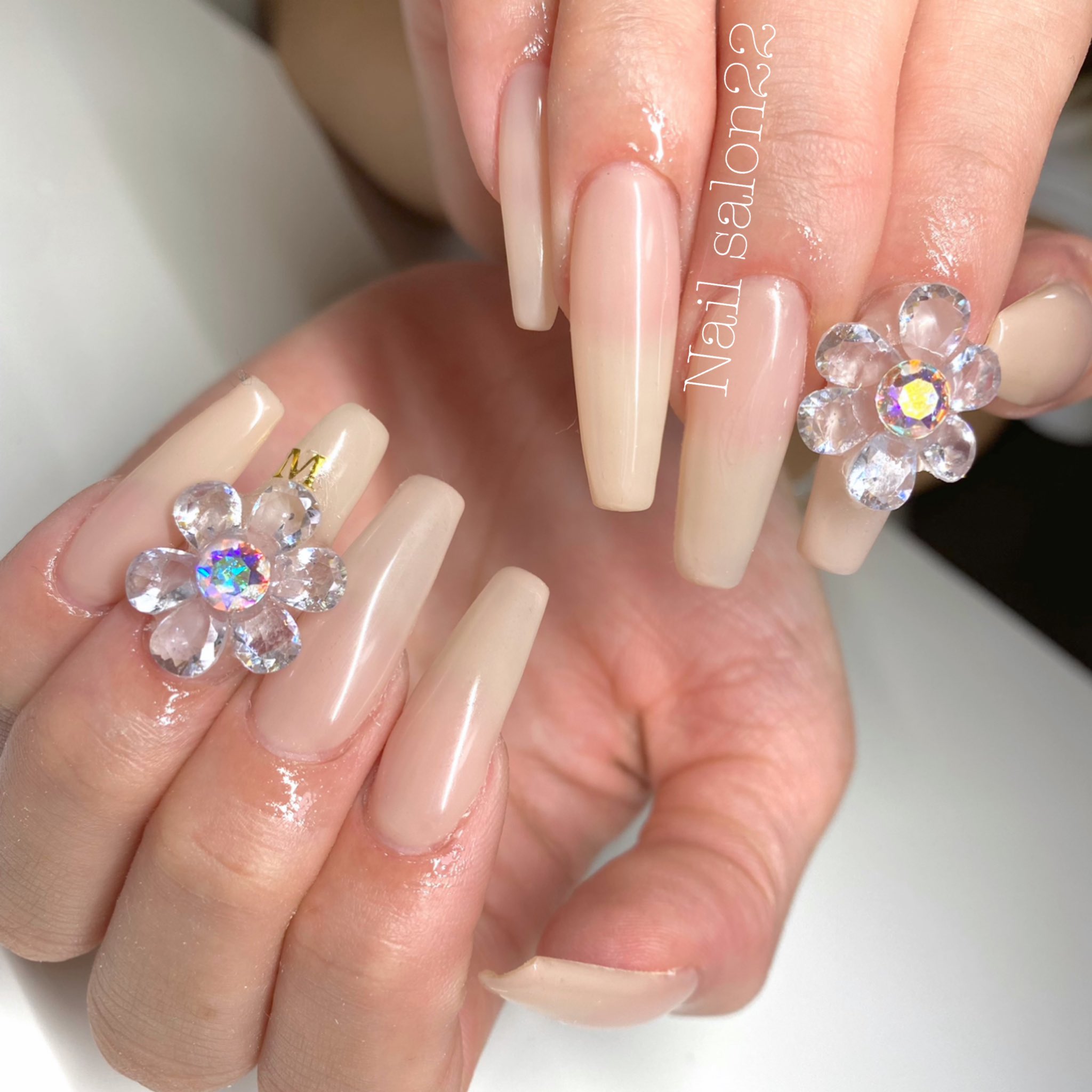 22 トゥエンティトゥー 妹背 凜 Nailsalon 22 Twitter