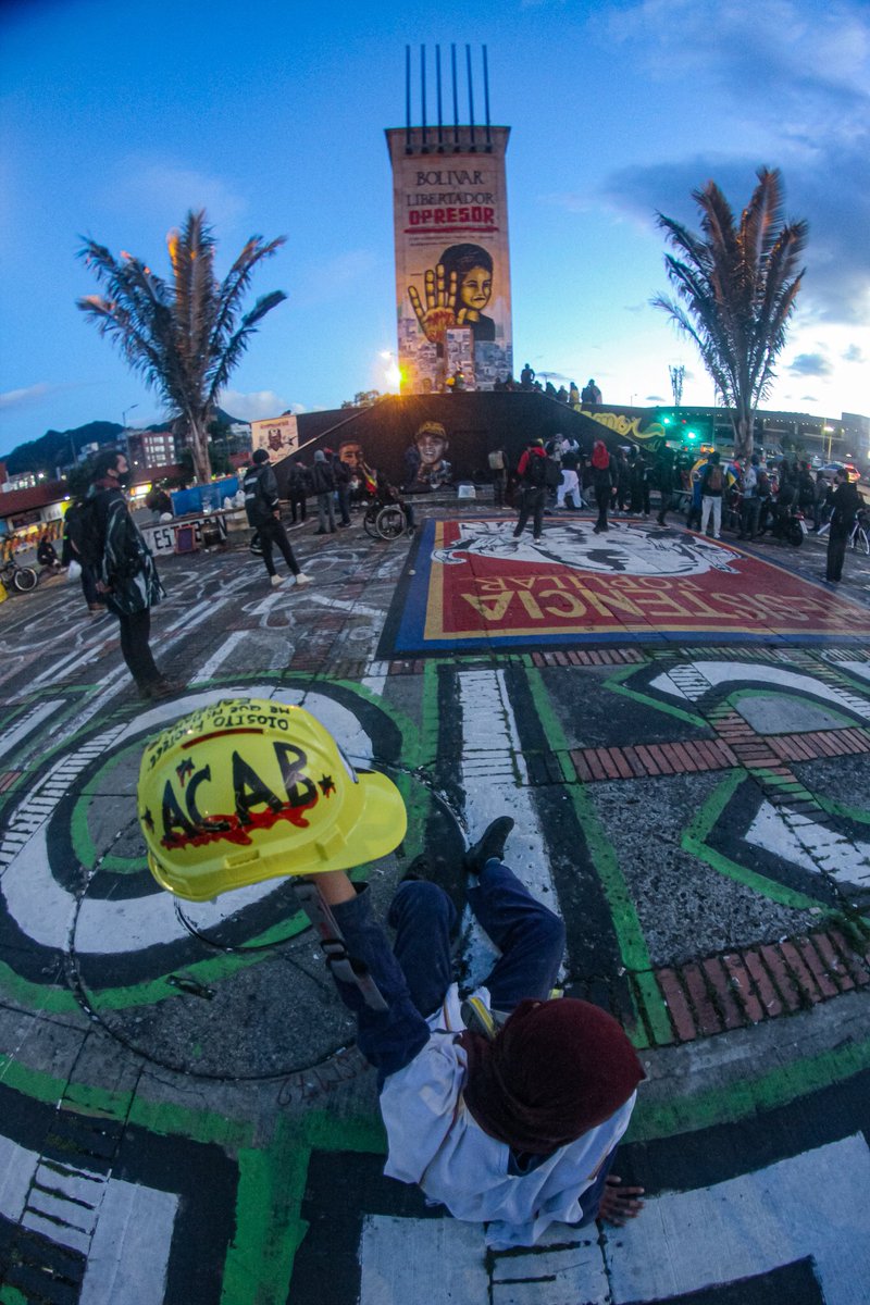 thot_david's tweet photo. 28 de agosto 2021 aún seguimos en la lucha #ParoNacional #PrimeraLinea 4 meces de paro https://t.co/DPHnMF9xJB