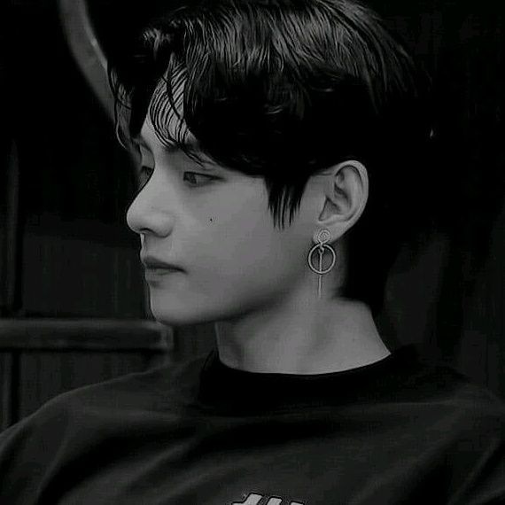 chrispychan97's tweet photo. [ NamV // AU ]

"pangeran kampus yang selalu di puja-puja banyak wanita justru... "

for #VottomWritingFest #NamV https://t.co/iGjYQX7Glm