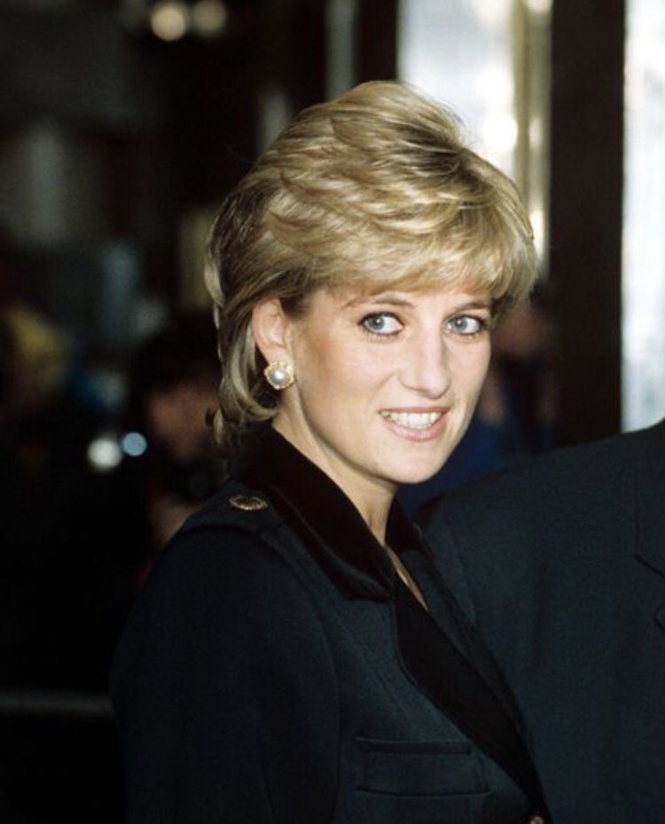 Remembering Princess Diana 24 years on 😢#PrincessDiana #31stAugust