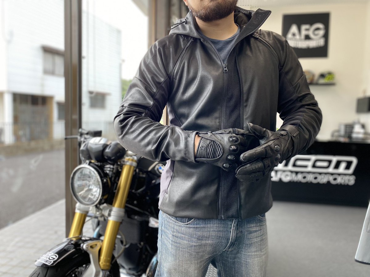 AFGMOTO's tweet photo. 【OUTDRIVE GLOVE】AX LAREDO素材で軽量だけどレザーと同等の耐摩擦性能を発揮する。外縫いで操作性もいい感じ。https://t.co/DqLLNqjBYf
#iconmotosports #afgmotosports #グローブ #d3o #synthhawkjacket #バイク https://t.co/aYdaNgaPFC